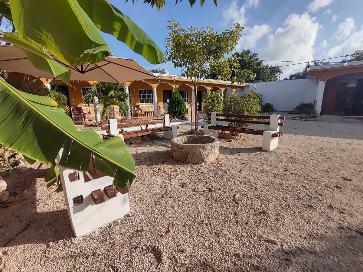 Hotel Villa Gabriela - Restaurant, Bikes ,Lands Tours 塞莱斯通 外观 照片